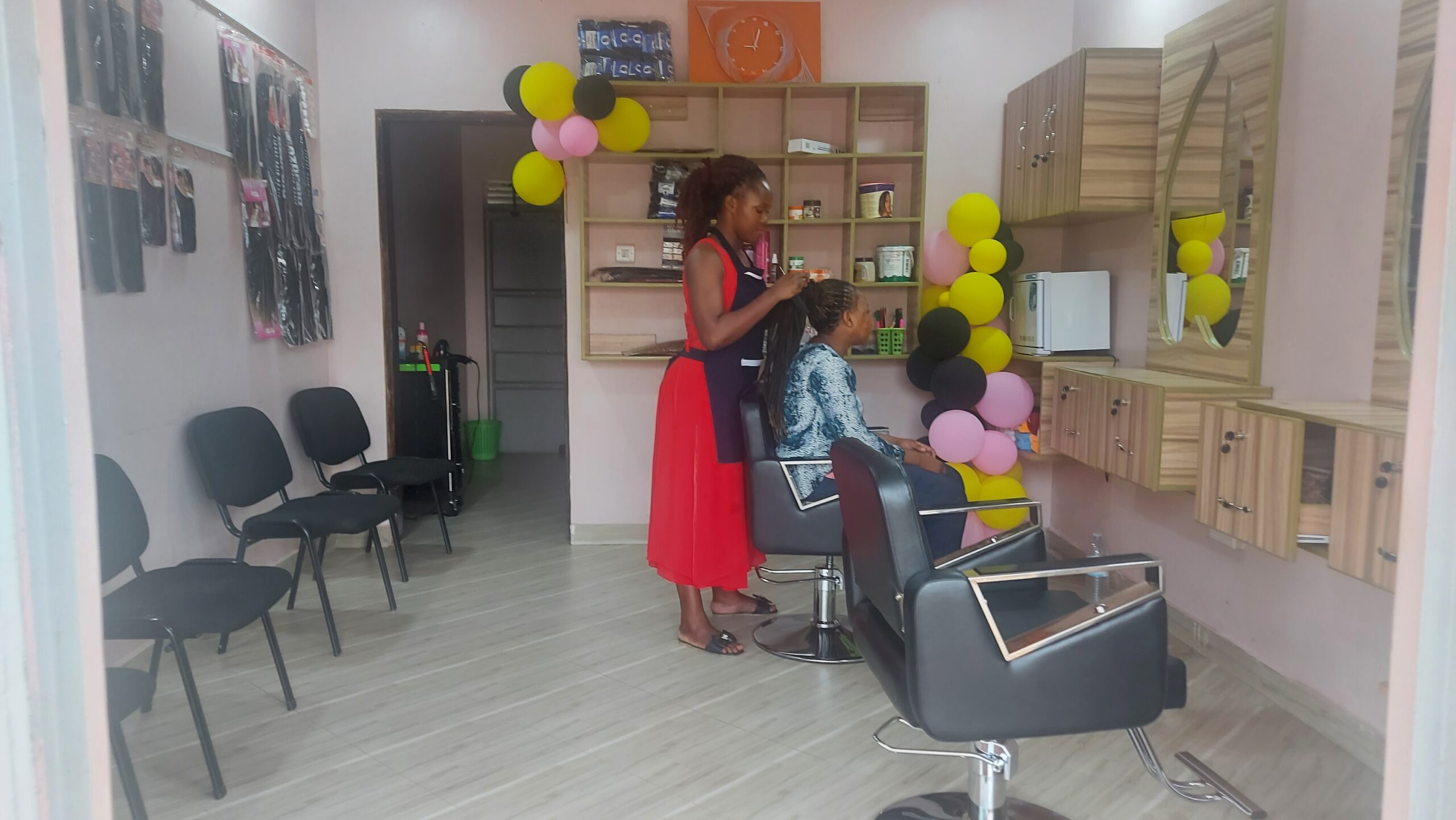 In-session Hairdressing and styling (Ask your service provider)